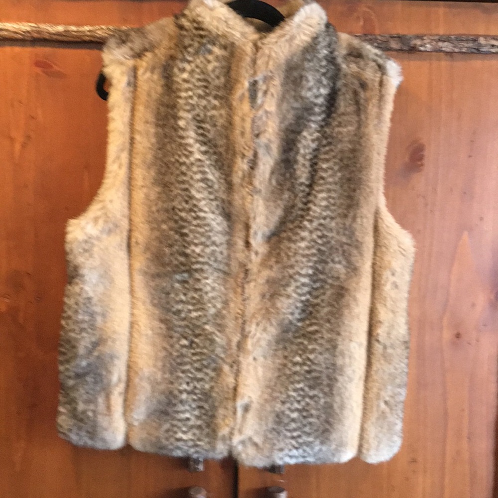 SKEA Paris/Vail Faux Fur Vest MED made in USA
